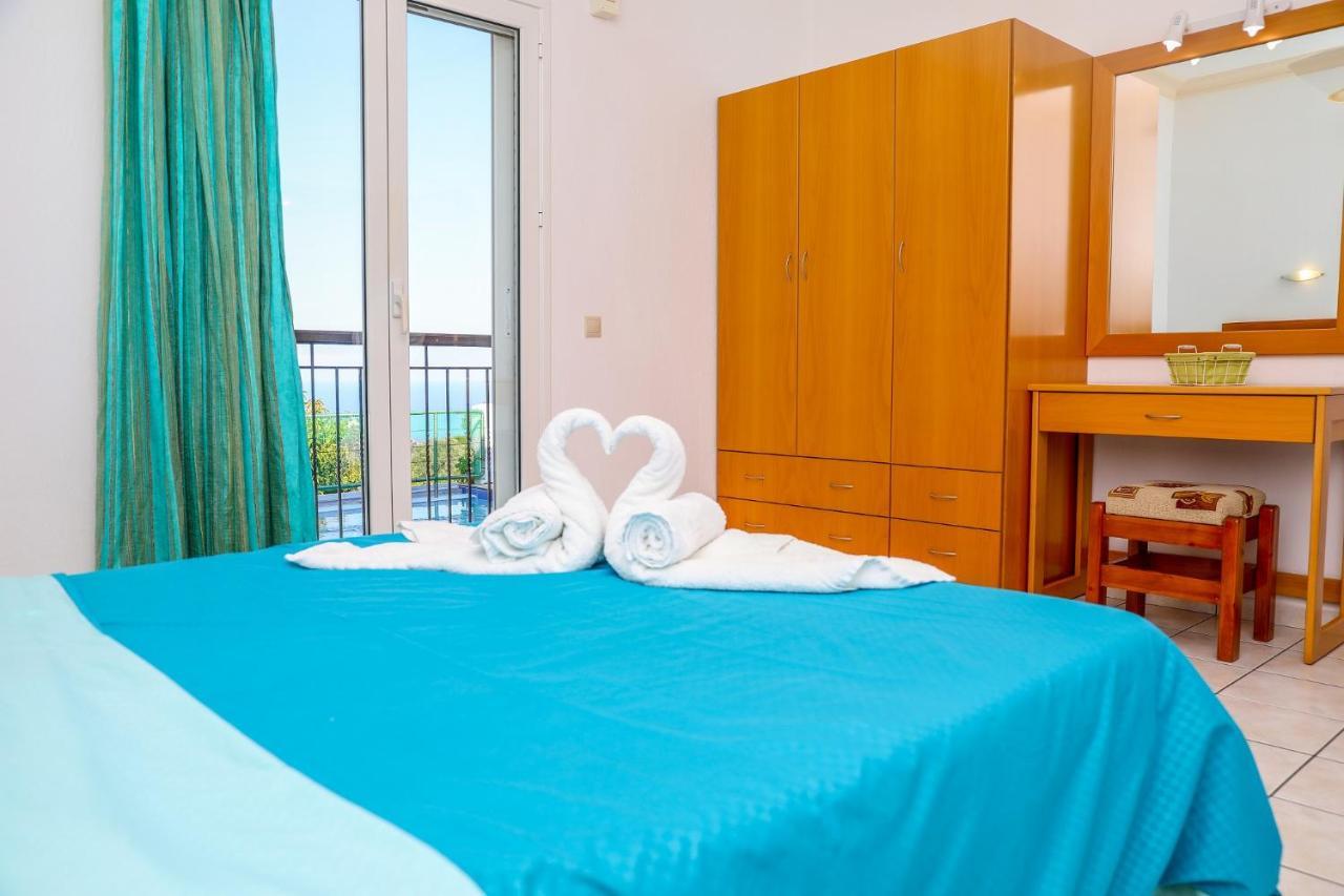 Villa Mitzelos Moni Evaggelistrias Dış mekan fotoğraf