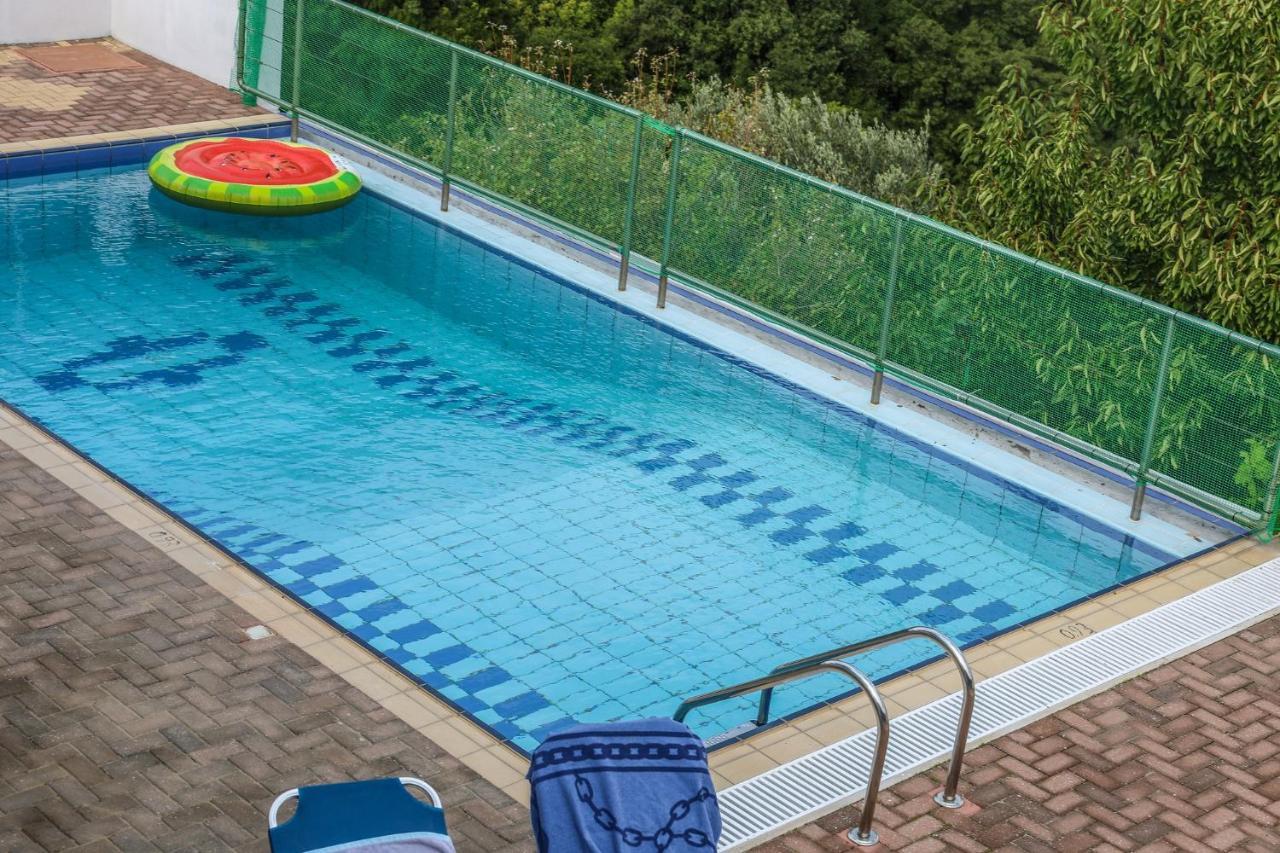 Villa Mitzelos Moni Evaggelistrias Dış mekan fotoğraf