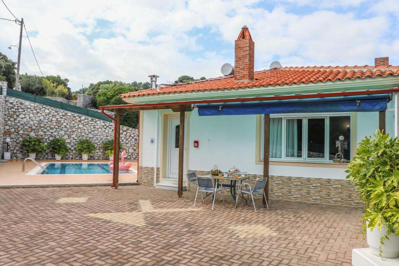Villa Mitzelos Moni Evaggelistrias Dış mekan fotoğraf