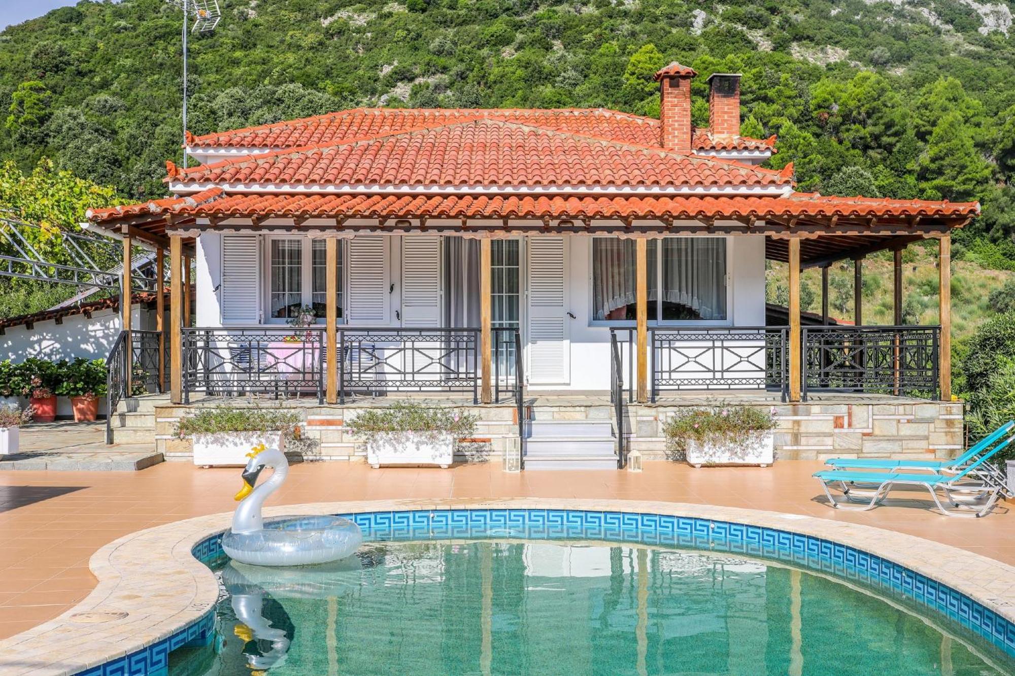 Villa Mitzelos Moni Evaggelistrias Dış mekan fotoğraf